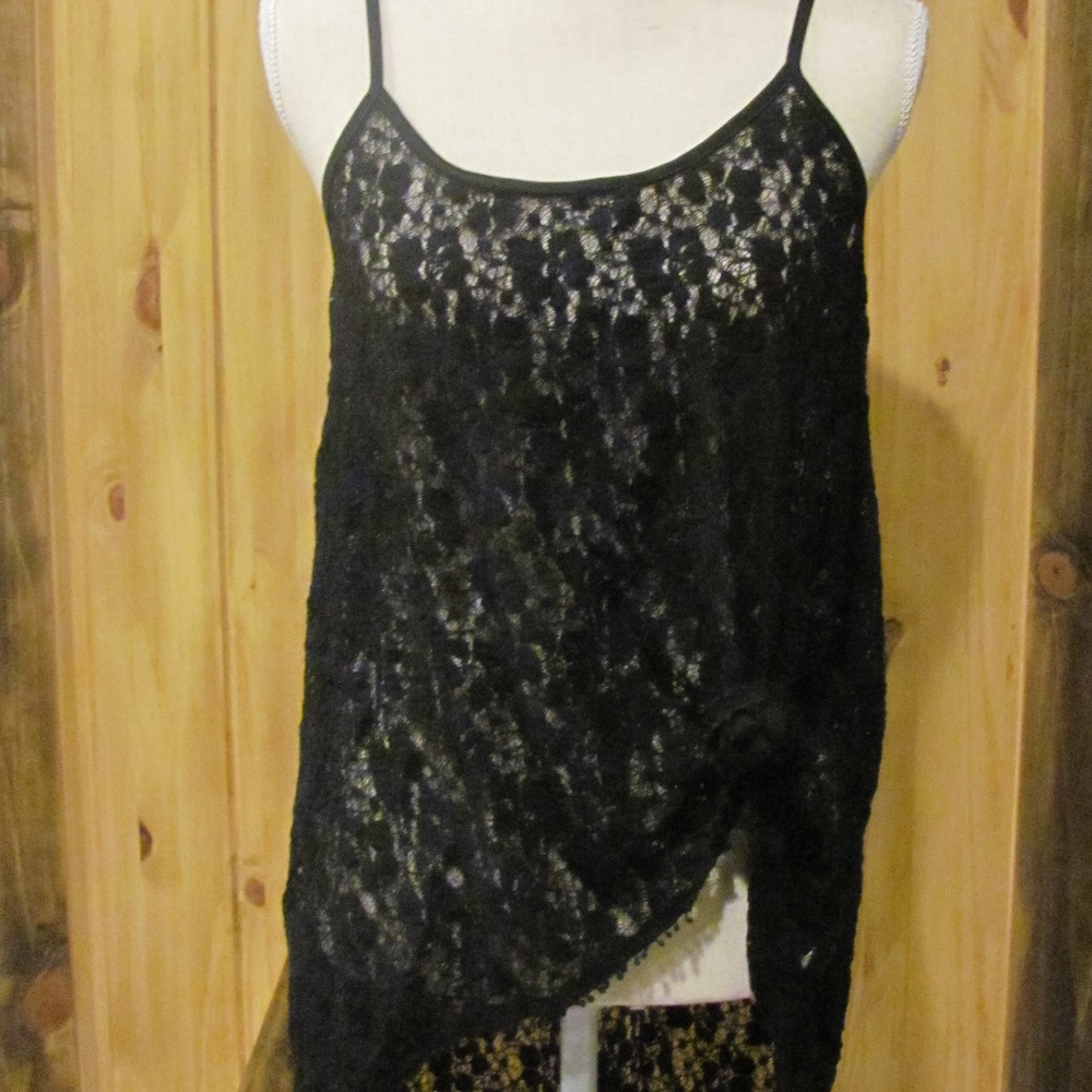 Paper and Tee Lace Tank with Drop Tail